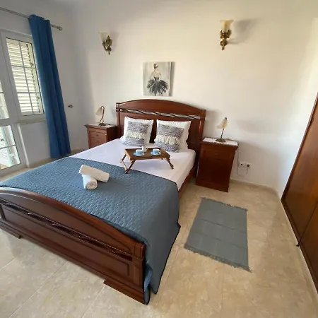 Holiday home Moradia Olival- Bbq, 2 Quartos, Quintal