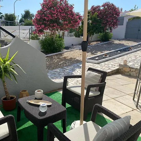 Moradia Olival- Bbq, 2 Quartos, Quintal Albufeira