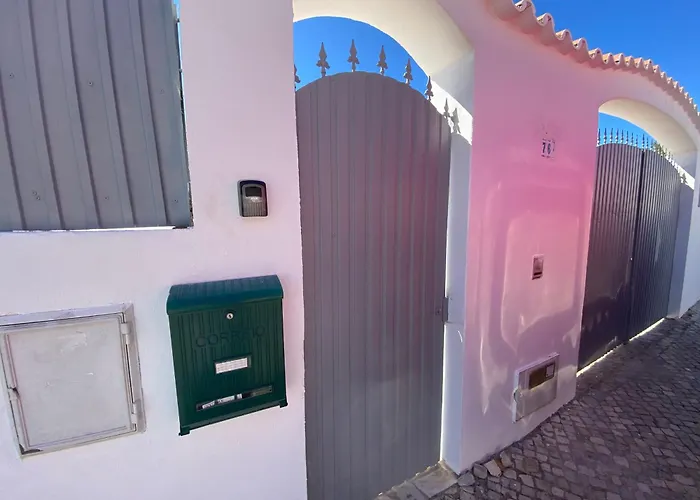 펜션 Moradia Olival- Bbq, 2 Quartos, Quintal *