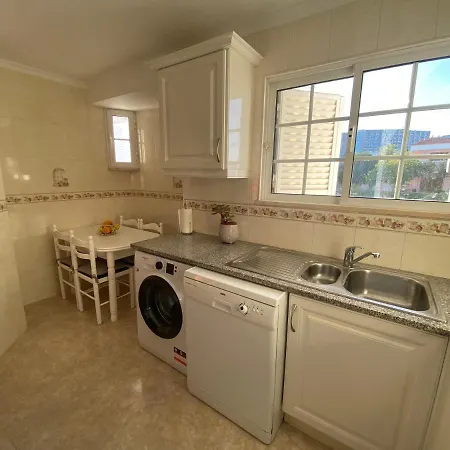 Moradia Olival- Bbq, 2 Quartos, Quintal Albufeira