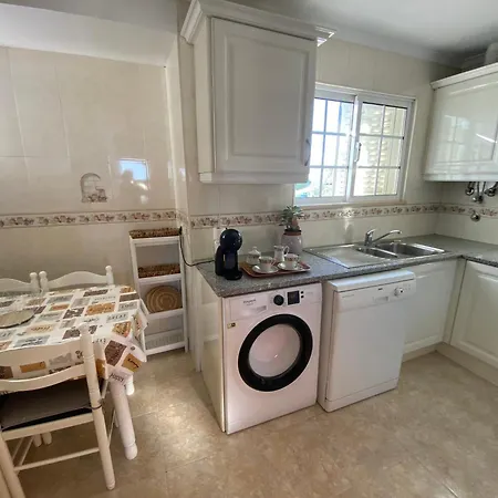 Moradia Olival- Bbq, 2 Quartos, Quintal Holiday home Albufeira