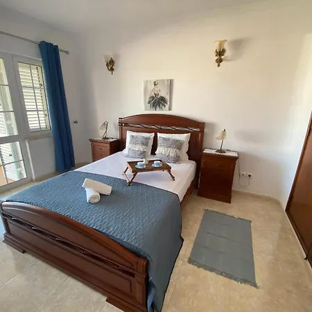 Moradia Olival- Bbq, 2 Quartos, Quintal