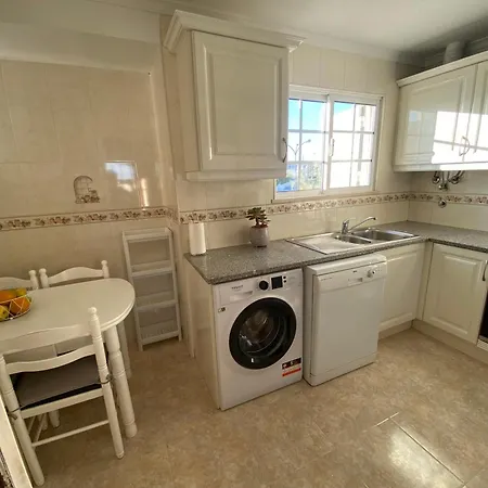 Holiday home Moradia Olival- Bbq, 2 Quartos, Quintal Albufeira